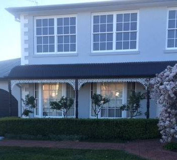 External repaint of home in Canberra