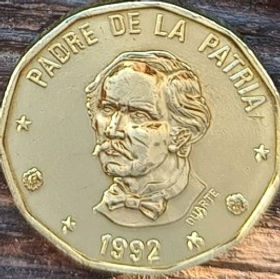 1 Песо, 1992 года, Доминиканская Республика, Монета, Монеты, 1 Peso 1997, Republica Dominicana, Coat of arms of the Dominican Republic, Герб Доминиканской Республики на монете, Juan Pablo Duarte, Хуан Пабло Дуарте на монете.