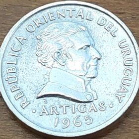 20 Сентесимо, 1965 года, Уругвай, Монета, Монеты, 20 Centesimos 1965, Republica Oriental Del Uruguay, Flora, Флора, Рослинний орнамент, Растительный орнамент, Floral ornament на монете, Jose Gervasio Artigas, Хосе Хервасио Артигас на монете.