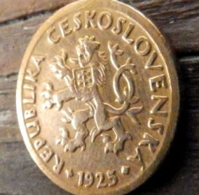 10 Геллеров, 1925 года, Чехословакия, Монета, Монеты, 10 Hellers 1925, Republika Ceskoslovenska, Міст через річку, Bridge over the river, Мост через реку на монете, Coat of Arms, Герб, Fauna, Фауна, Lion, Лев на монете.