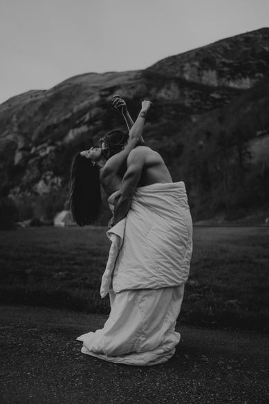 Séance photo de couple intimiste dans les Pyrénées
