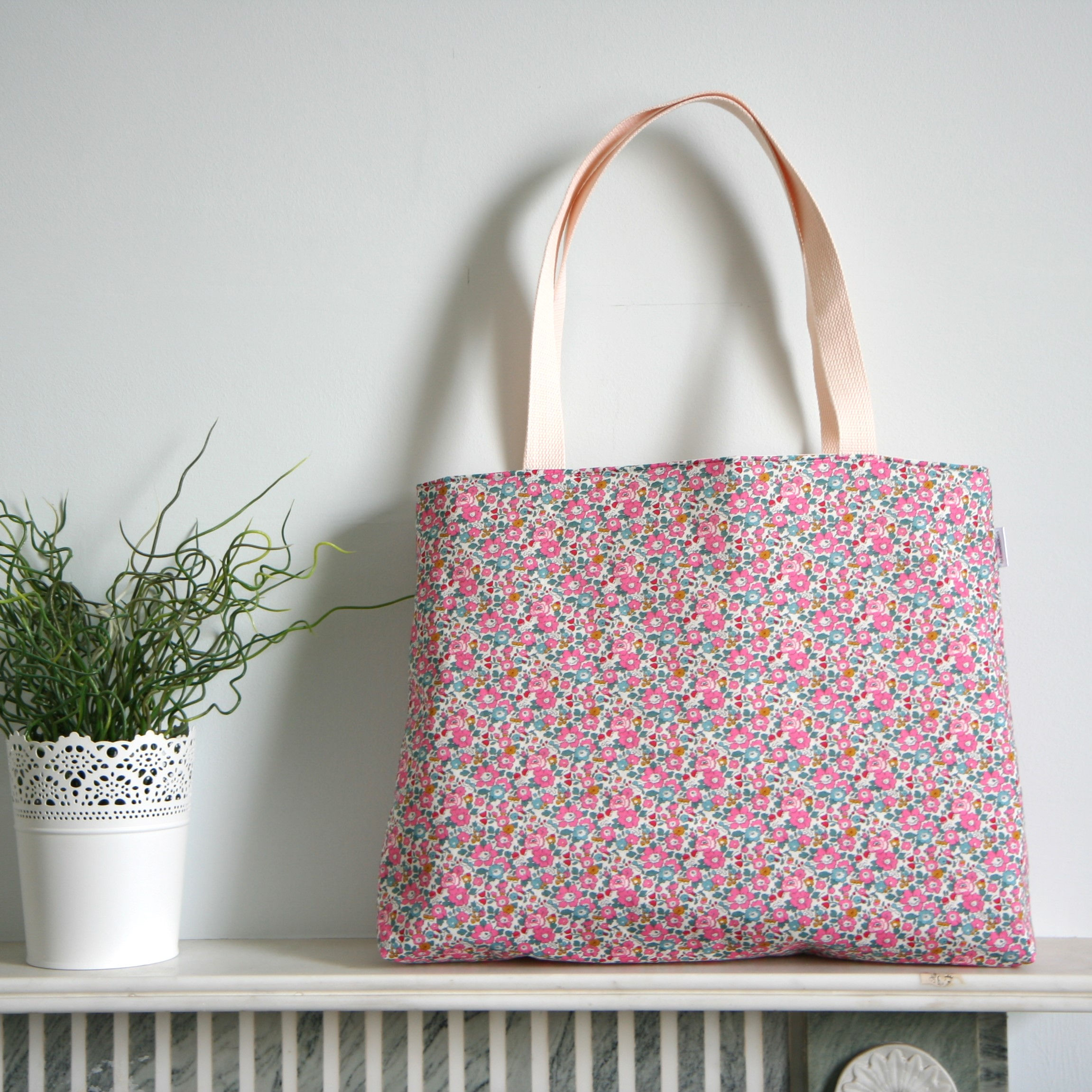 Liberty Print Tote Bag (Betsy Ann Pink)