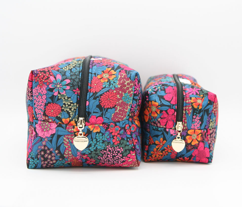 Thumbnail: Box-Style Wash Bag Made with Liberty Fabric (Ciara Red)