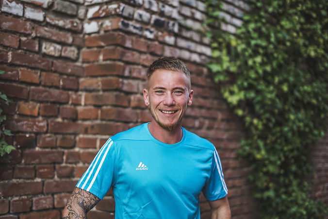 Coach Lucas (2)-min_edited.jpg