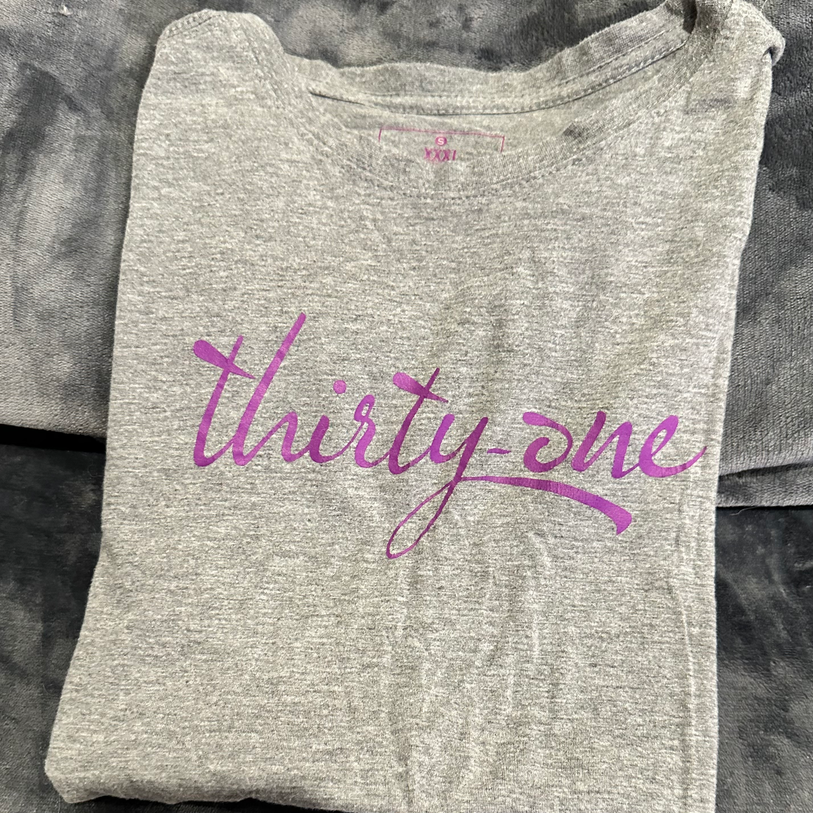 Nostalgic apparel item - 4