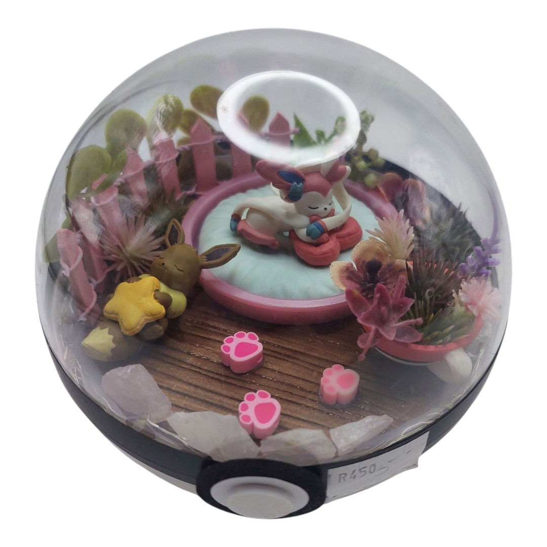 Eevee and Sylveon habitat ball 12cm