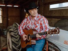Dave Wilbert Delivers a Saturday Night Soundtrack for the Heartland