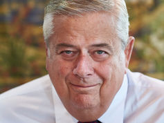 Robert Dilenschneider Shares Timeless Leadership Lessons in Character