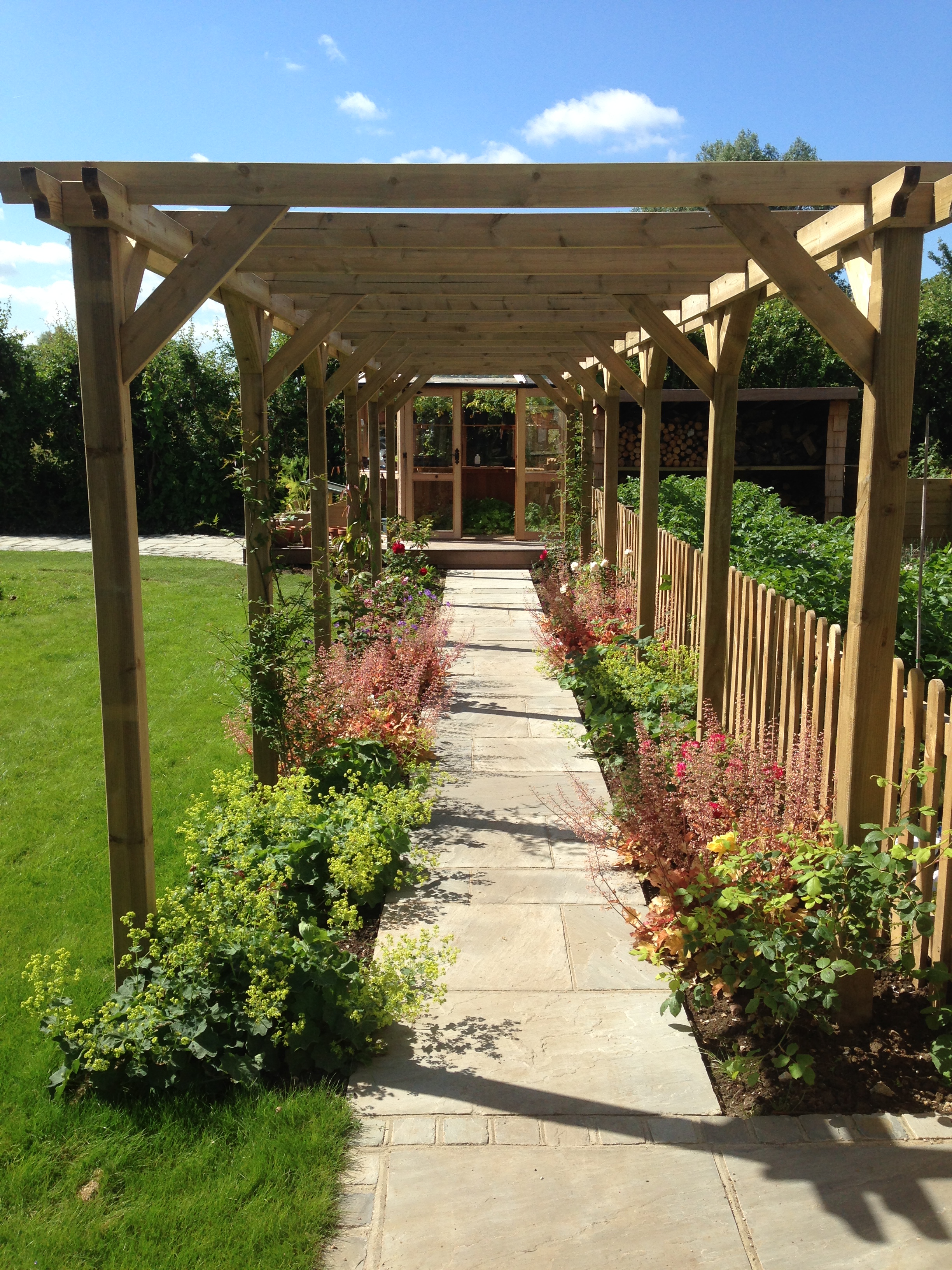 Garden featues and buildings Essex Westacott Gardens Ltd