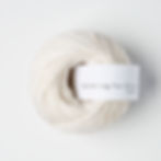 Knitting for Olive Pure Silk Garn in der Farbe Cream