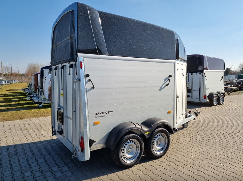 Miniaturbild: Humbaur-Anhänger, Modell Xanthos Aero 2400 mit Polsterung und Seitentüren