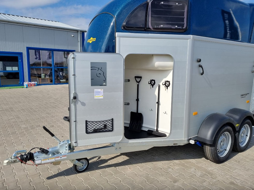 Thumbnail: Humbaur Xanthos Aero 2400 trailer – dubbel paard – aluminium en polyester