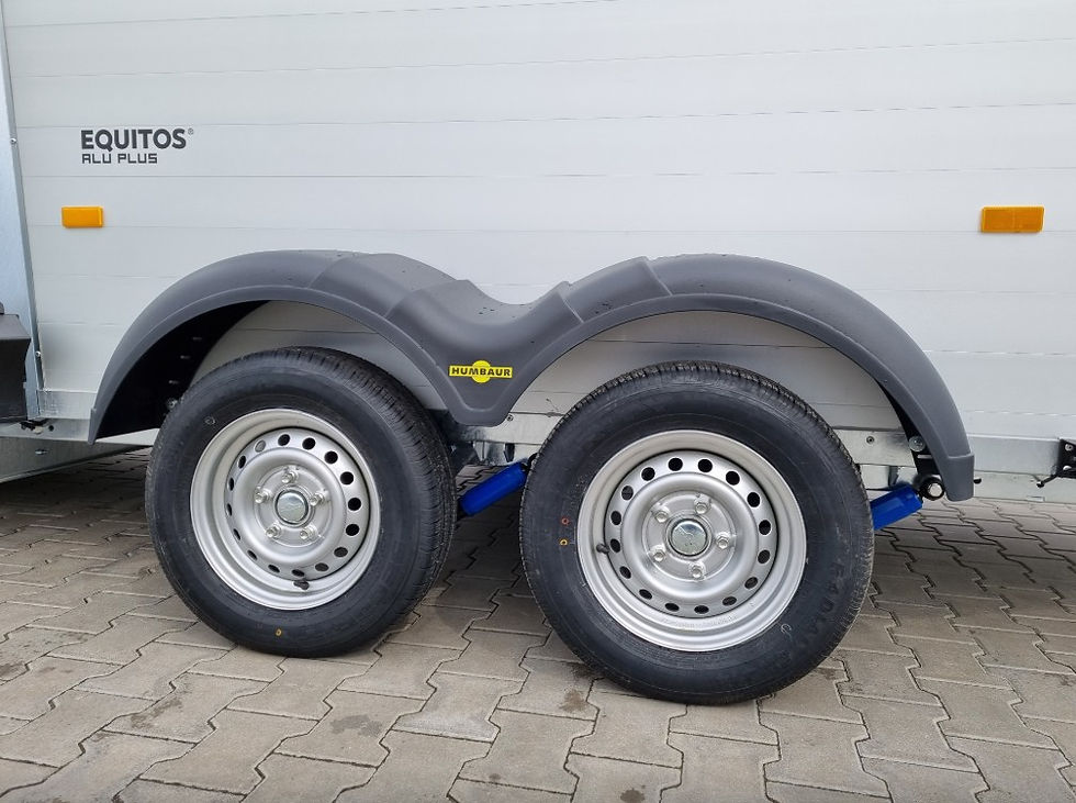 Miniaturbild: Humbaur Equitos Alu Plus 2000 Anhänger – Doppelpferde – Aluminium, Sattlerei