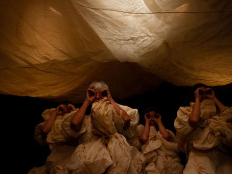 “Instrucciones para vivir una vida”: cuerpos poéticos en escena