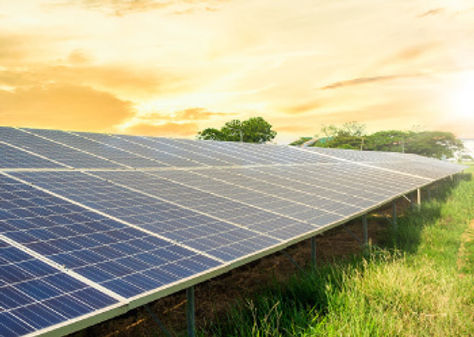 Por que investir em energia solar na crise