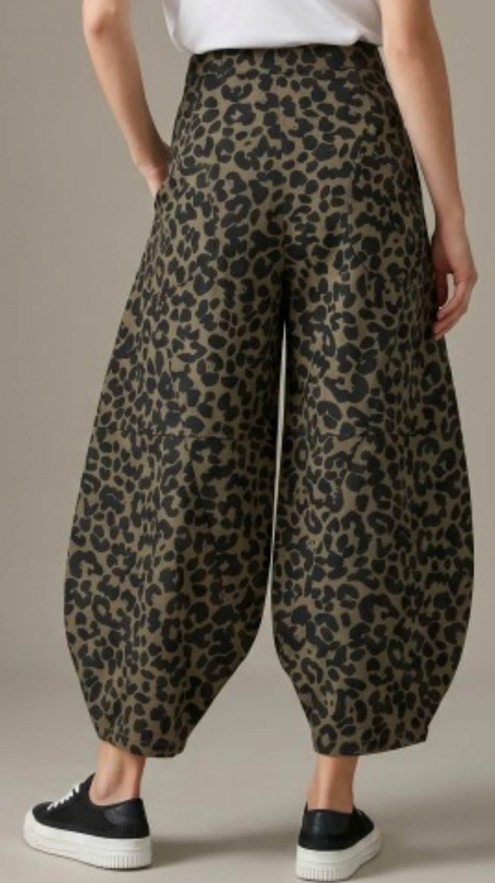 Thumbnail: Leopard Print Balloon Pants