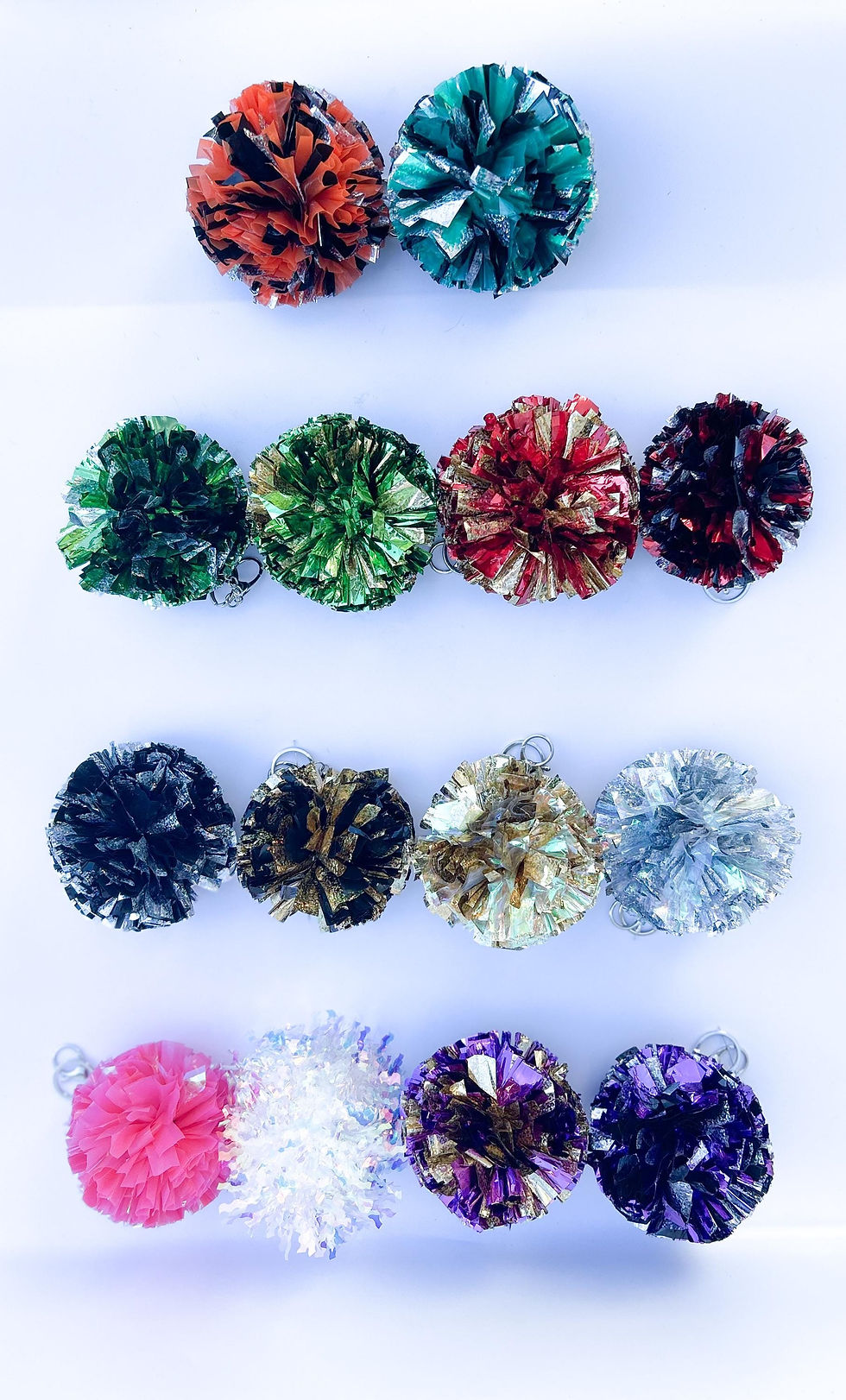 Thumbnail: Pom Pom Bow Keychain