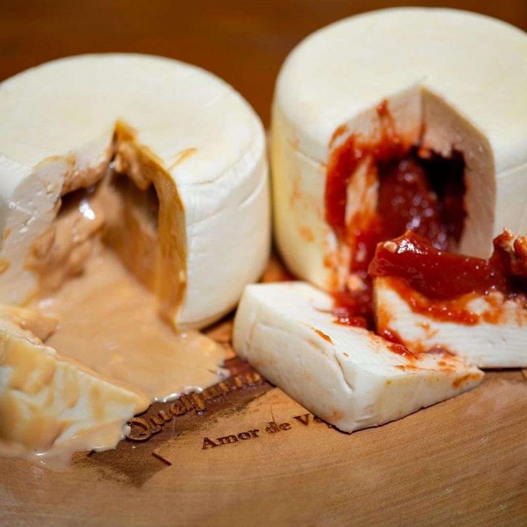 Queijo minas trufado com doce de leite ou goiabada