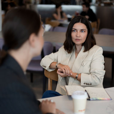 Coaching vs. Therapy: What's Right for You?
