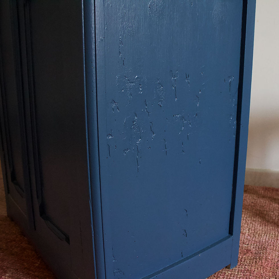 Miniature : Petite armoire parisienne