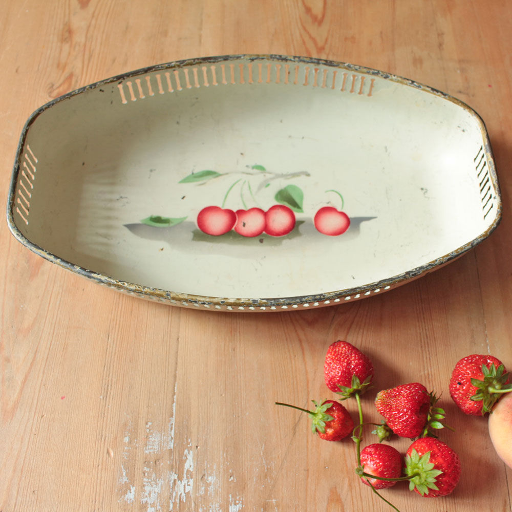 Plat en tôle émaillée