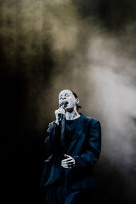 pvris ao arena manchester october 2023