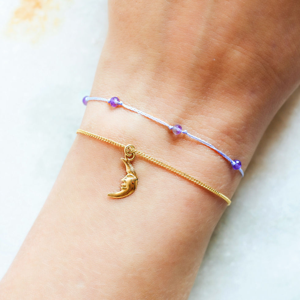 Thumbnail: Knotted bracelet