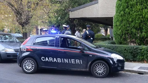 Arrestati con l'accusa di tentata truffa aggravata: immediatamente scarcerati.