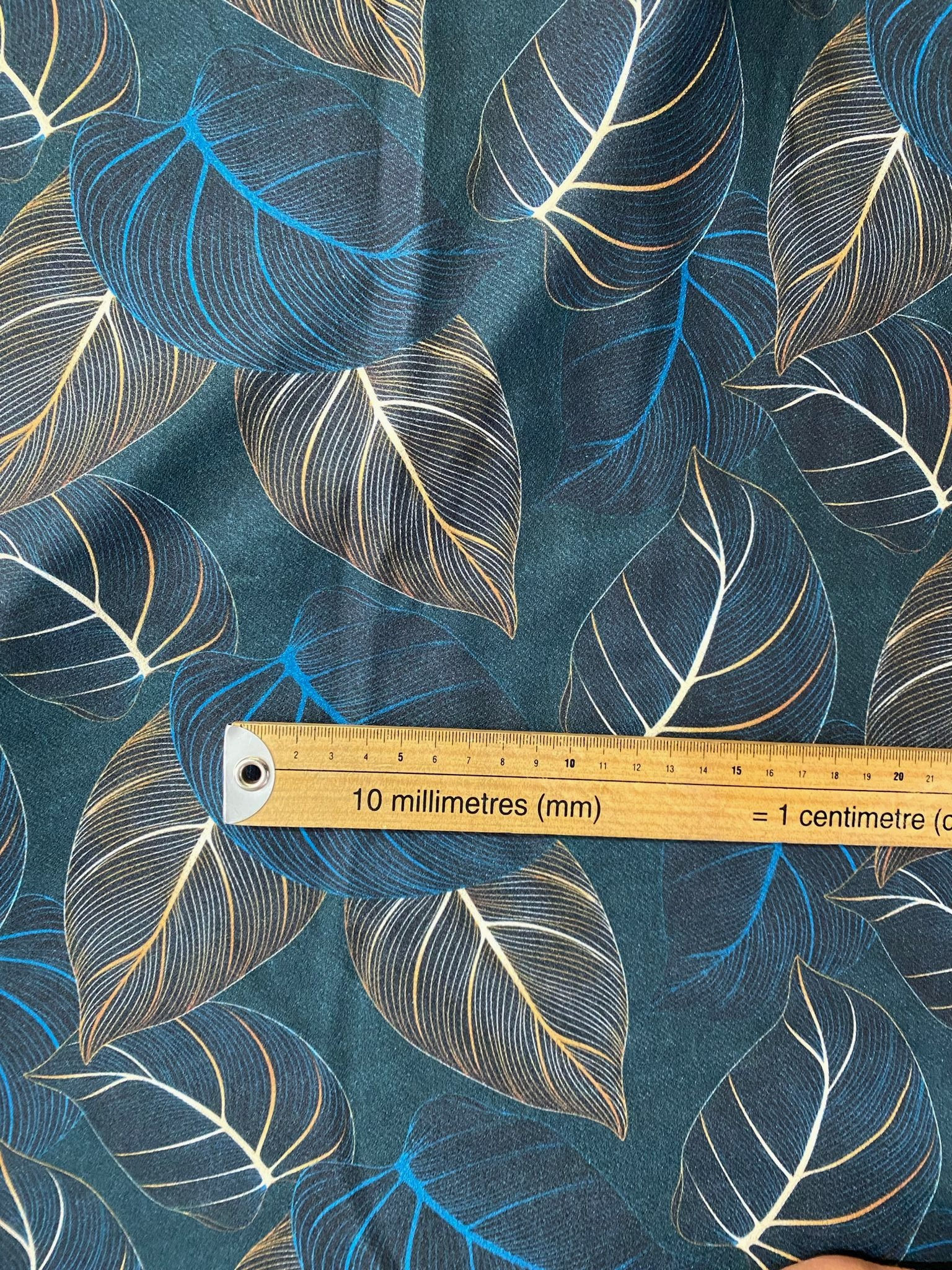 3m for £9 Blue/Yellow Leaves Scuba Twill (WH21)