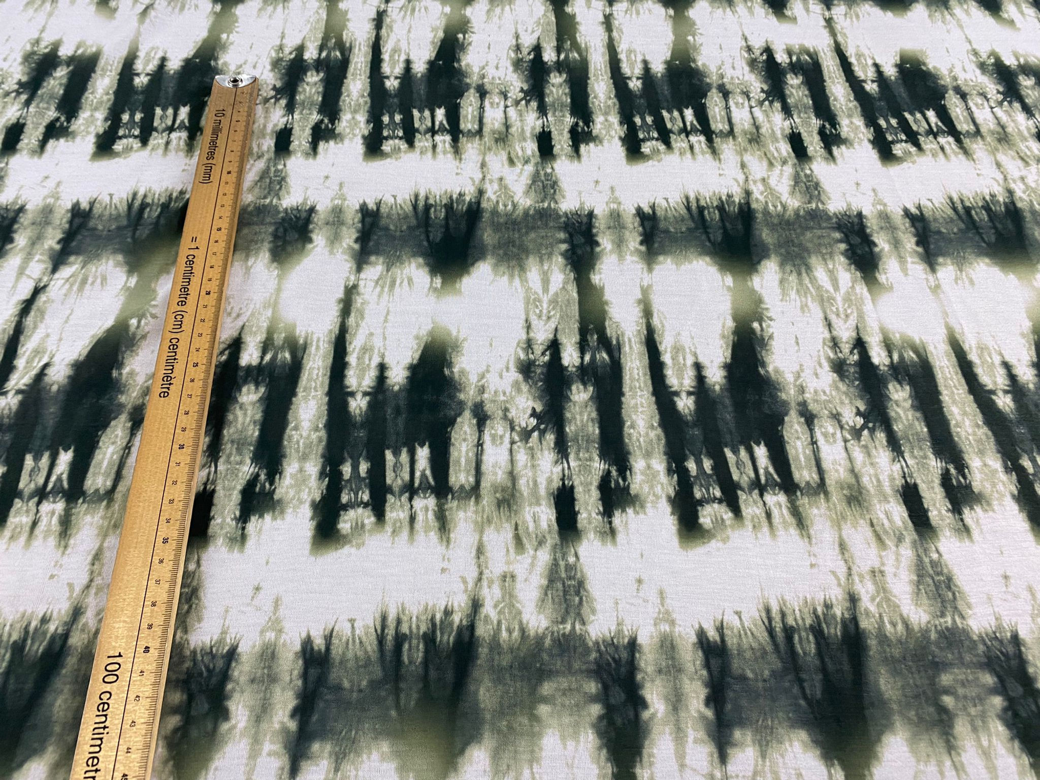 3m for £3 (£1pm) Bottle Green Tiedye Spun Polyester Elastane (BF116)