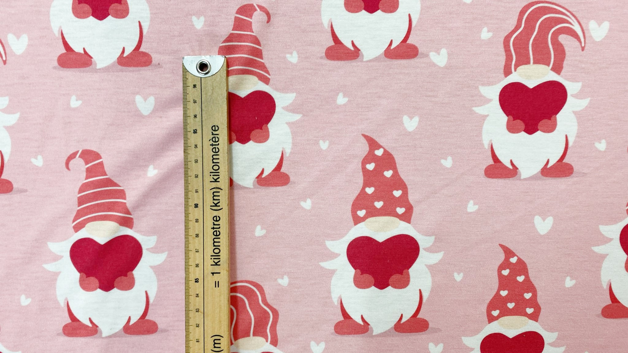 3m for £9 Love Gonk Spun Polyester Elastane (WH194)