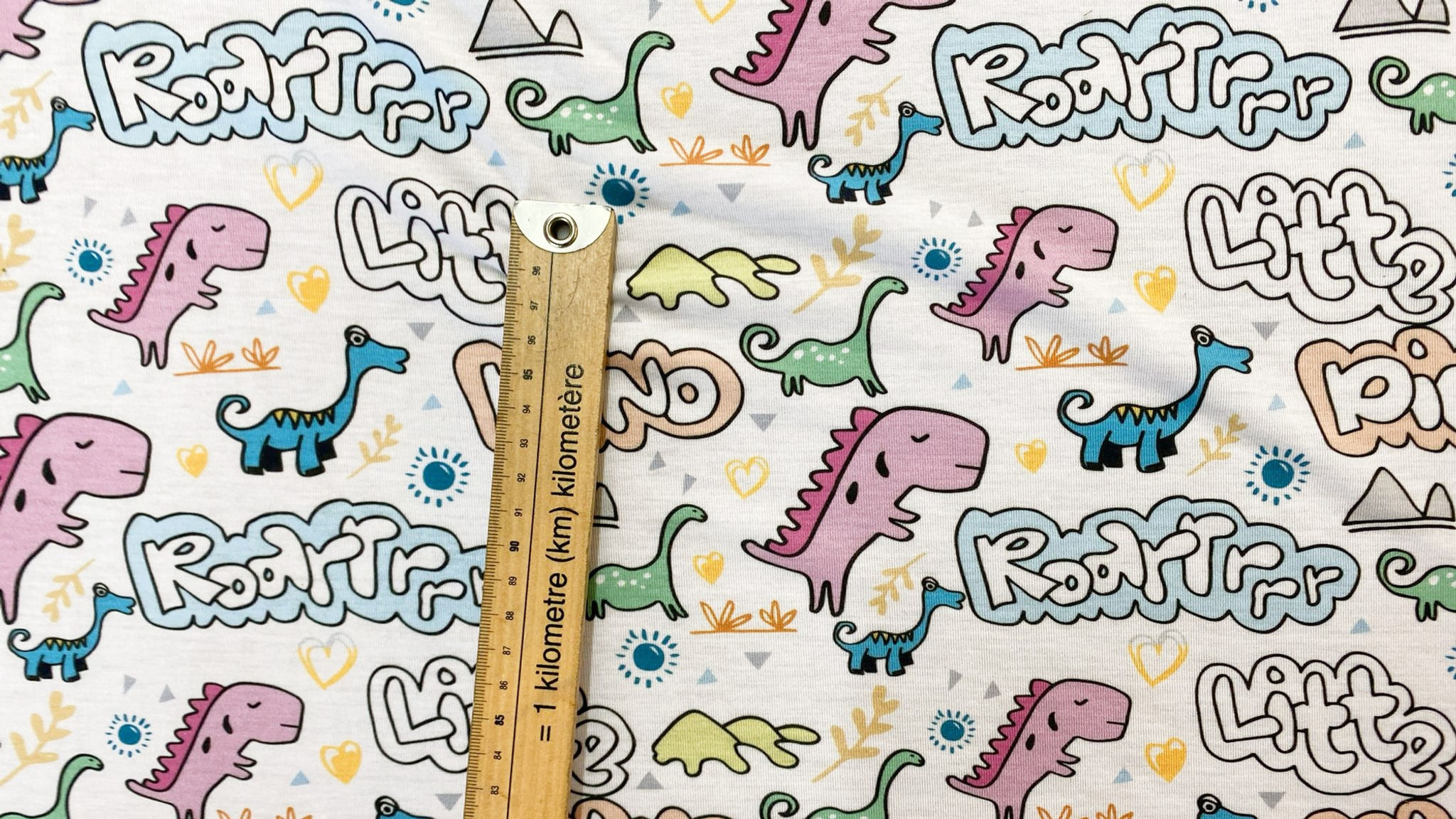 3m for £9 Little Dinosaur Spun Polyester Elastane (WH202)
