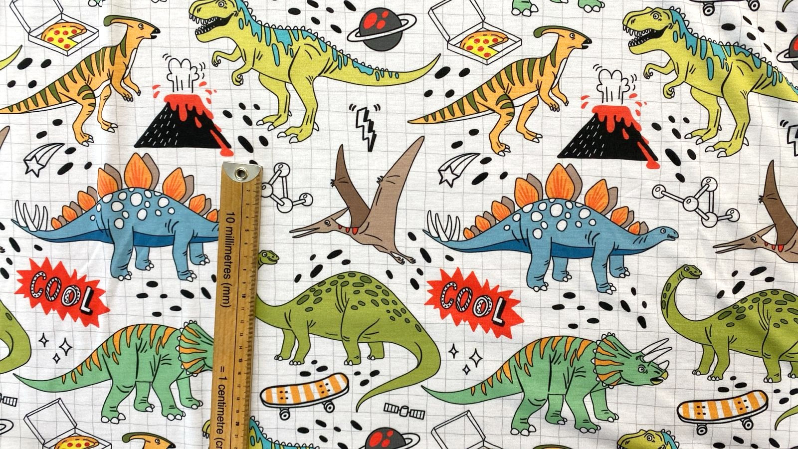 3m for £9 Dinosaurs on Squared Notebook Spun Polyester Elastane (WH160)