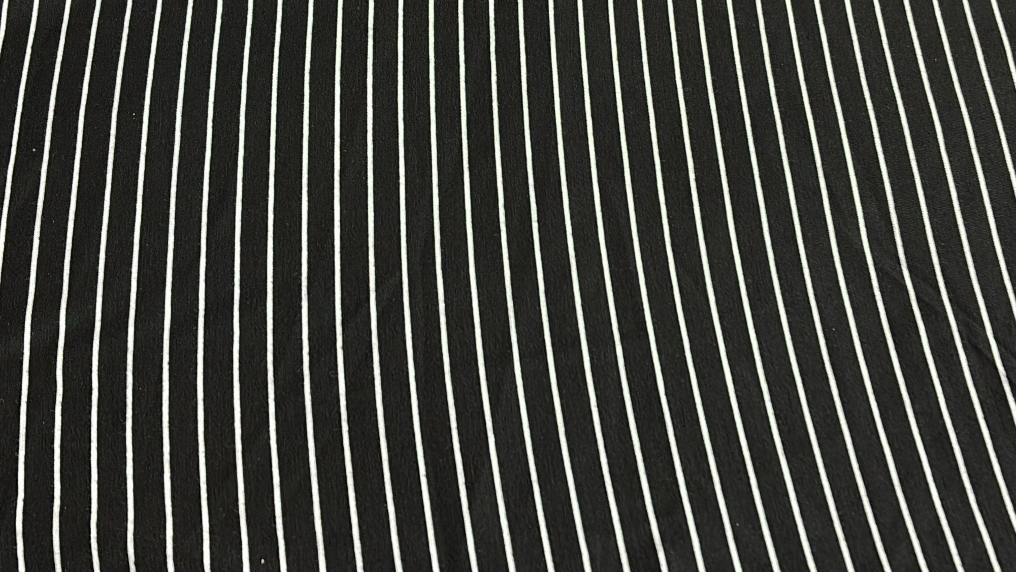 3m for £3 Black/White Stripe Spun Polyester Elastane (WH1638)