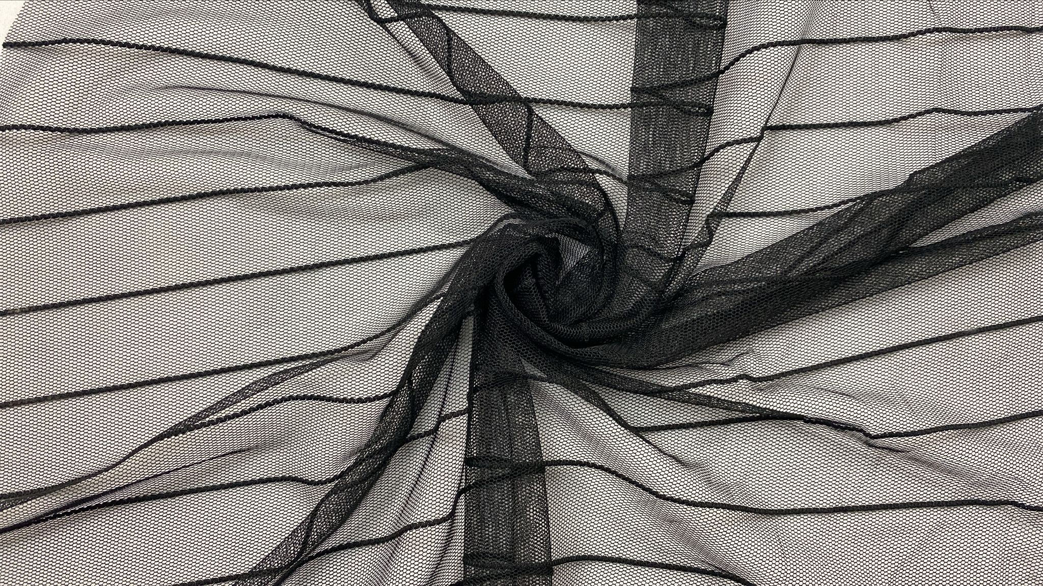 3m for £1.50 (£0.50pm) Black Striped Mesh (WH1352)