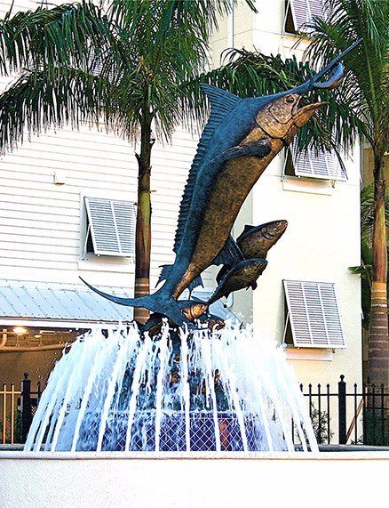 Blue Thunder installed at Harborage Yacht Club.