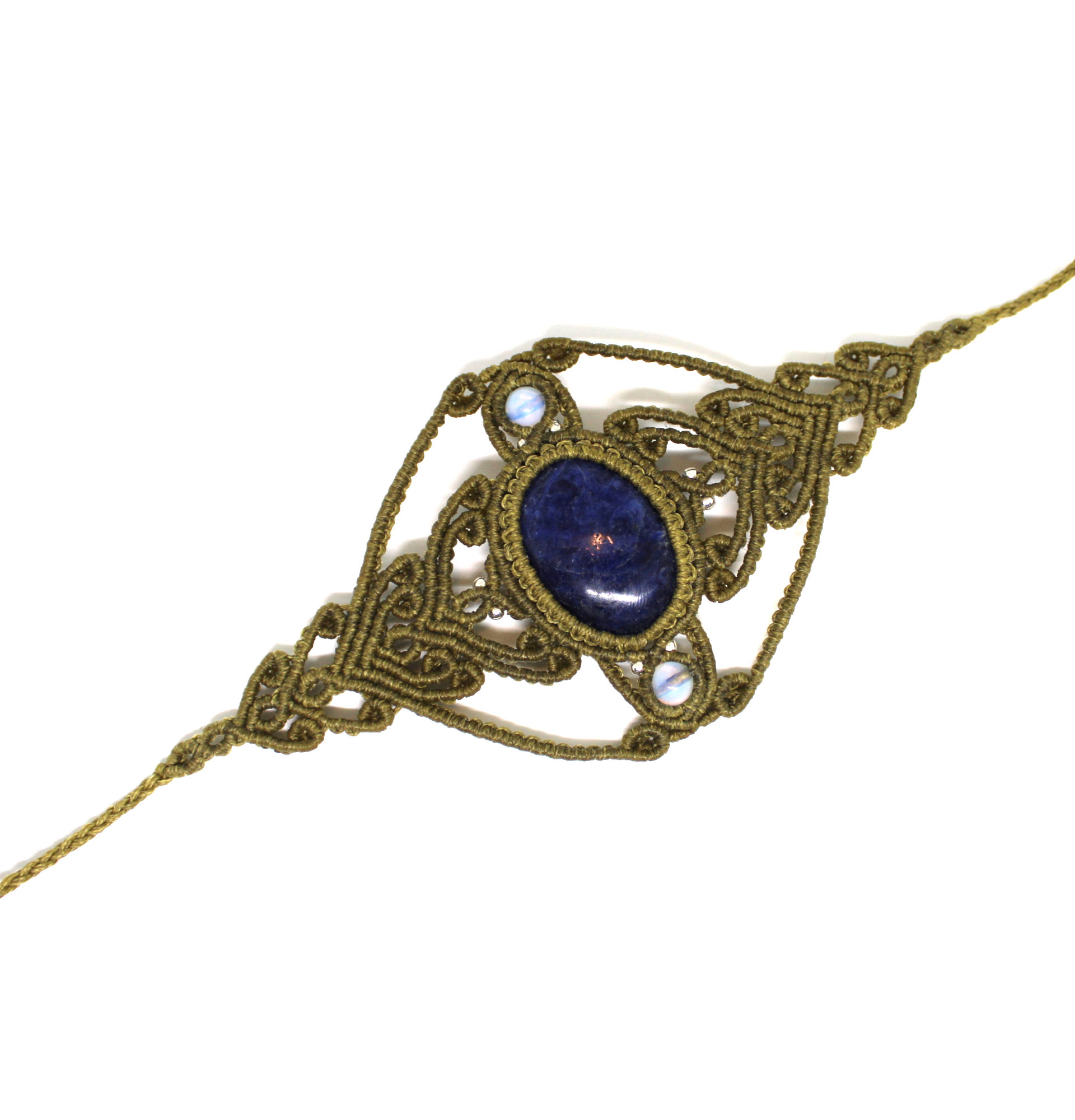 Handgemachtes Armband mit Sodalit Edelstein – Ein wunderschönes Schmuckstück,