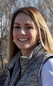 Stacey Headshot 1_edited_edited.jpg