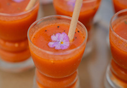 Shot de Gaspacho pour un événement buffet