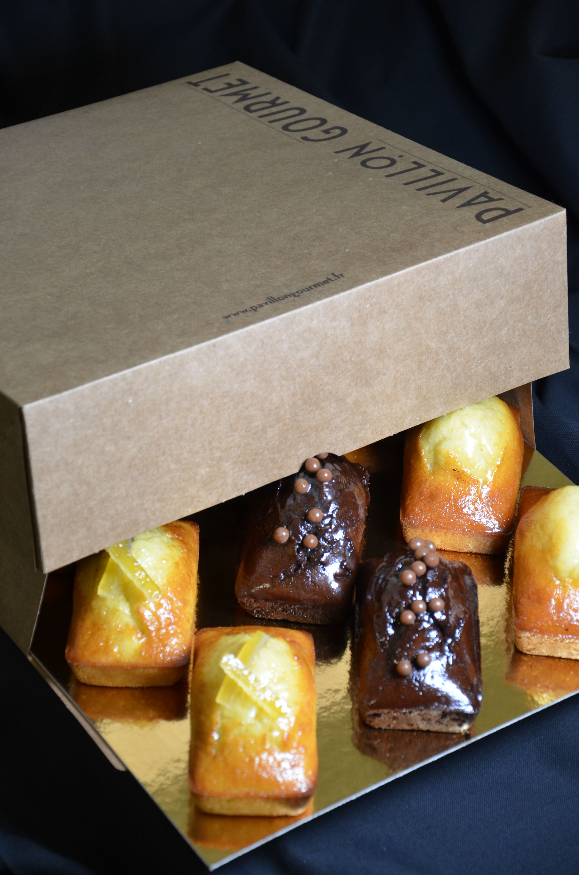 Sweet cocktail snacks for delivery to the stand