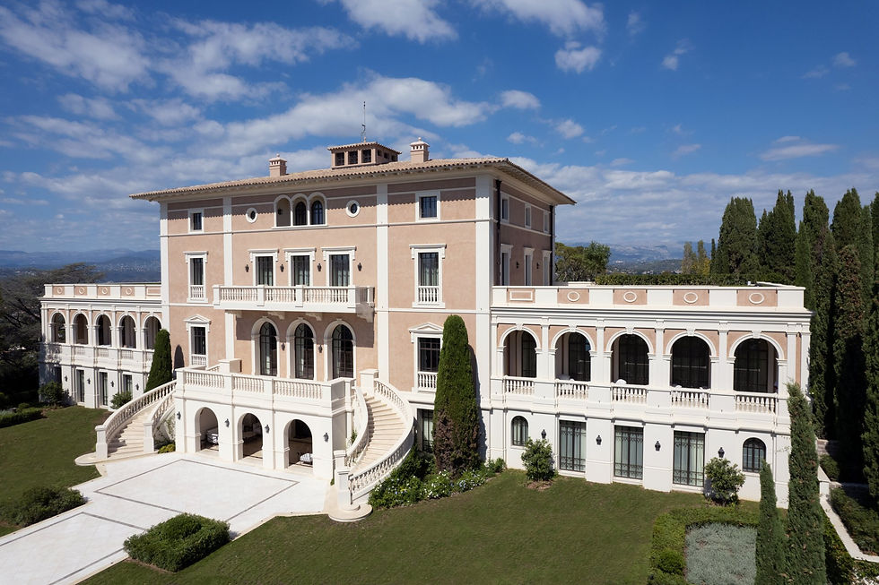 Château de la Croix des Gardes, a prestigious and elegant location on the French Riviera
