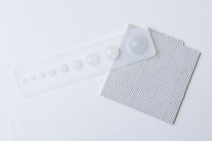 Eyeballs Scale & Silicon Mat
