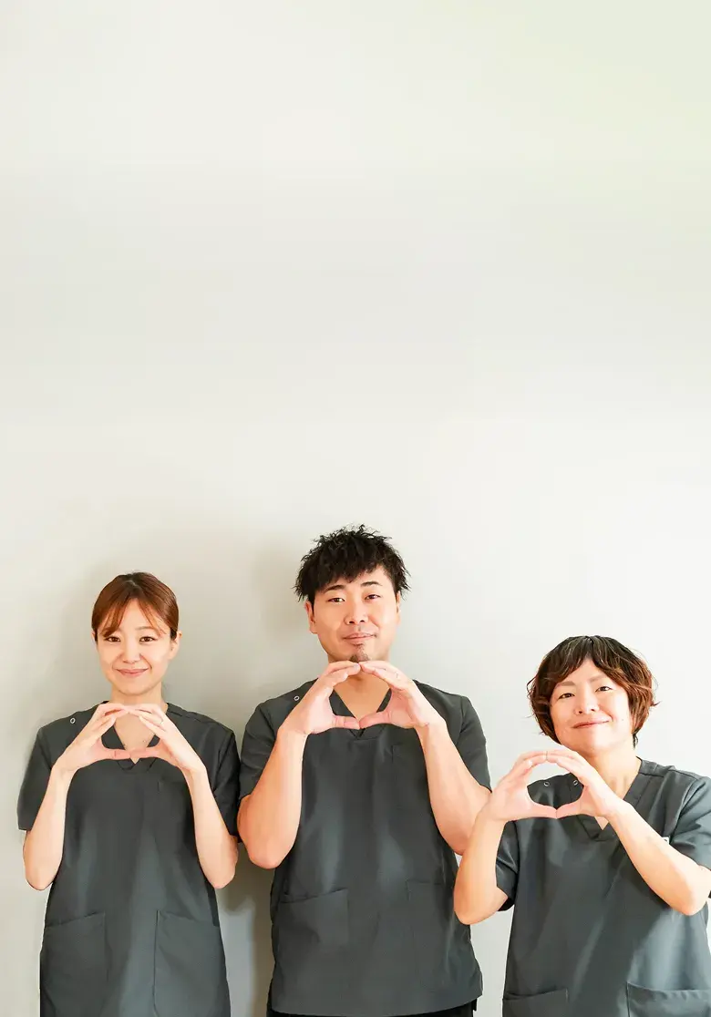 まんまる訪問看護ステーションのスタッフが並んでいる様子