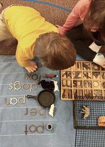Children Spelling with Souns Letters