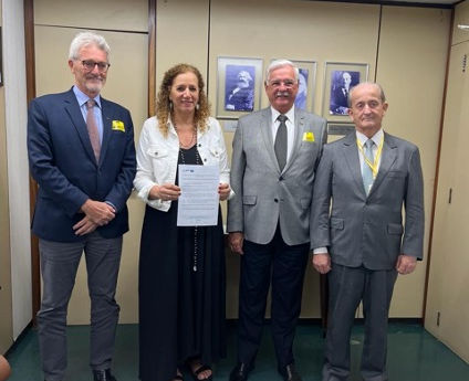 Presidente da NTC&Logística participa de encontro com parlamentar e apresenta o Vez & Voz