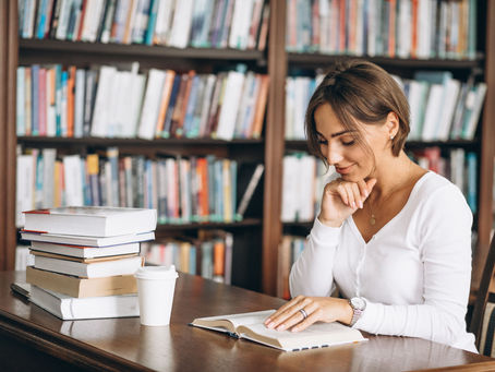 Os melhores livros de poesia escritos por mulheres