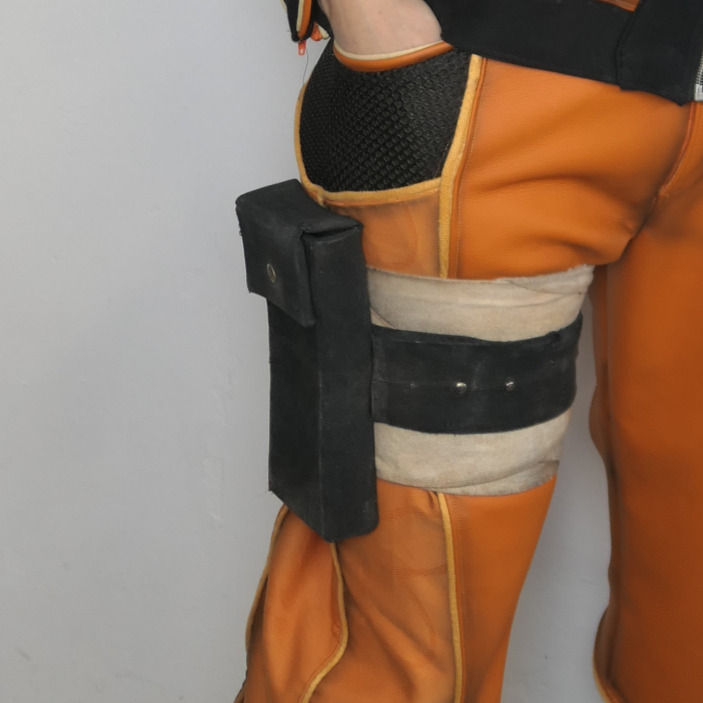 Thumbnail: Kunai bag & bandages