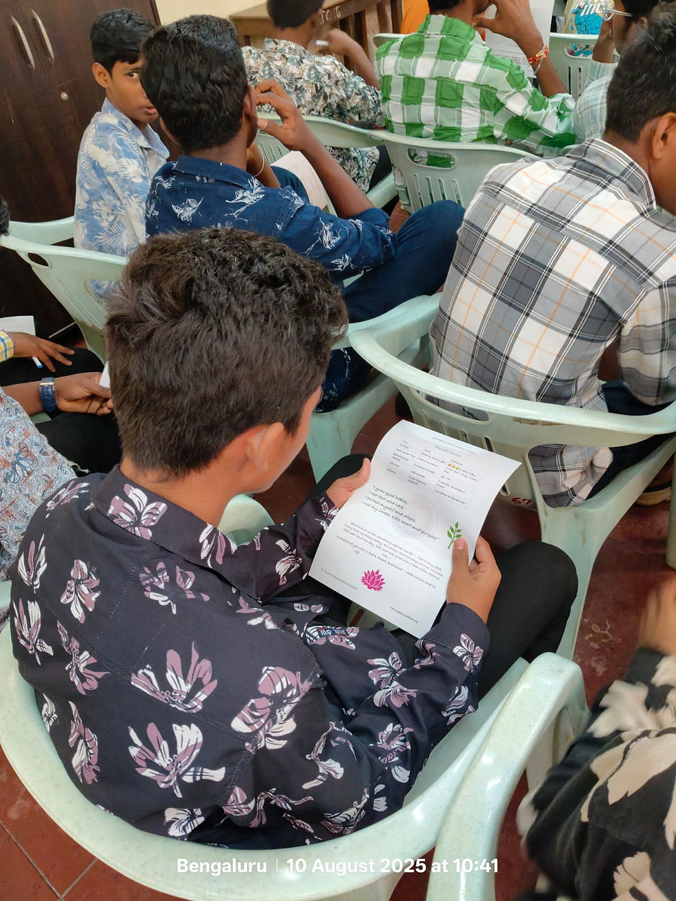 A young participant reflects on the session’s key message — I grow good habits. I use tech with care. I protect myself and others. Empowering children with the mindset to create a safer, kinder digital world starts with moments like these.