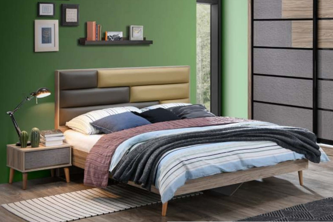 BAT6235 Queen/King bed frame