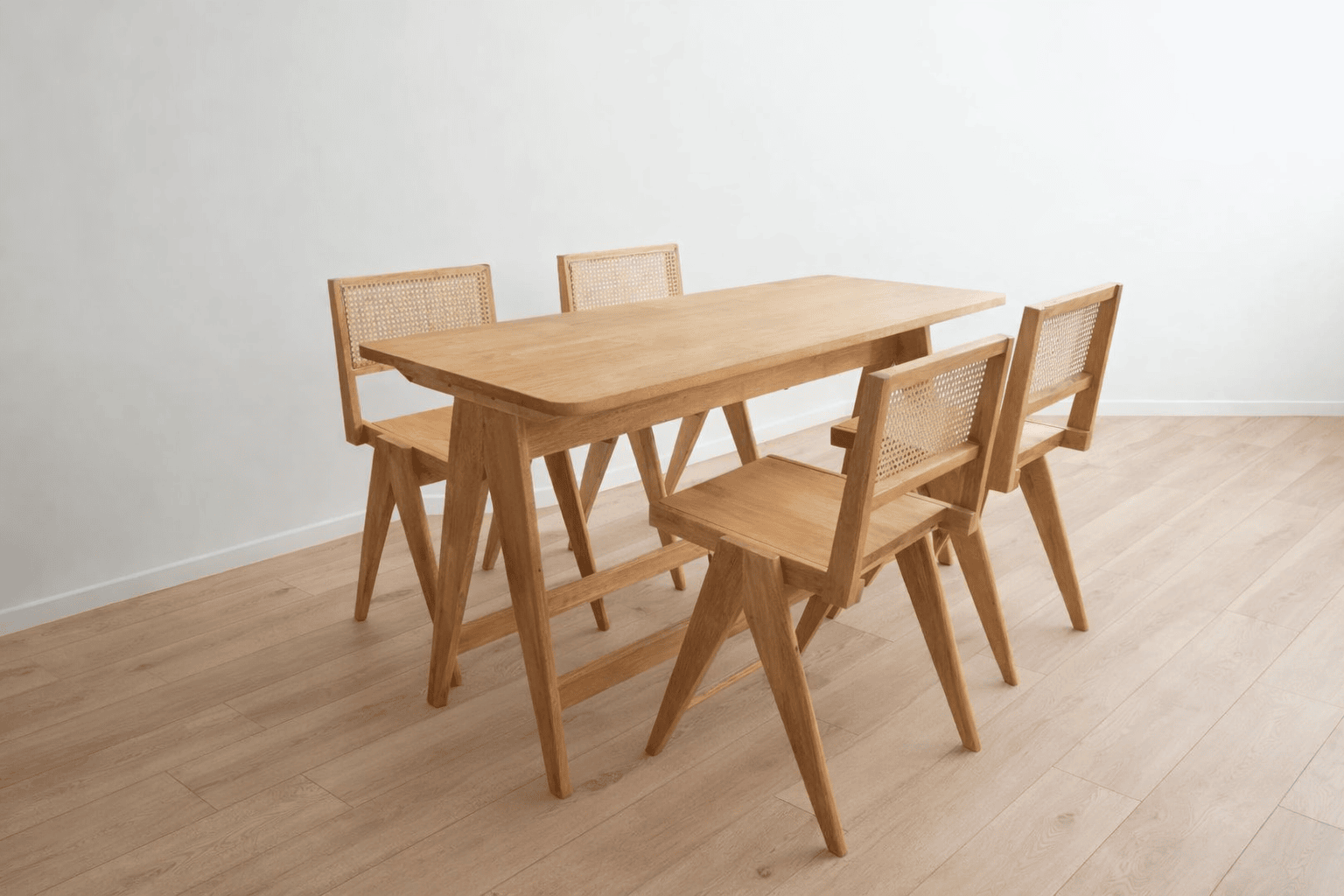 Ventosia Rattan Bar Table Set